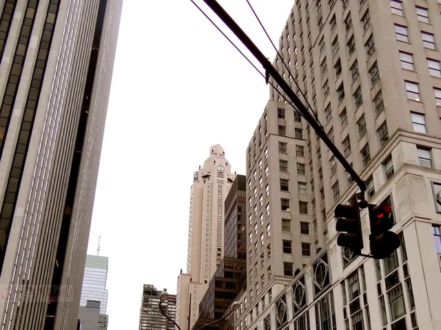 Essential Travel Tips for a Short Break in Dubai: Important Considerations when Flying via DXB...