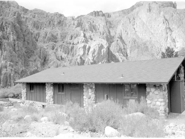 Nestled nearby London, unveiling the 'Venice of the Cotswolds'