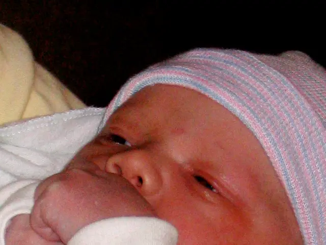 Infant Lips Bubbles: Identifying Causes and When Medical Attention is Necessary